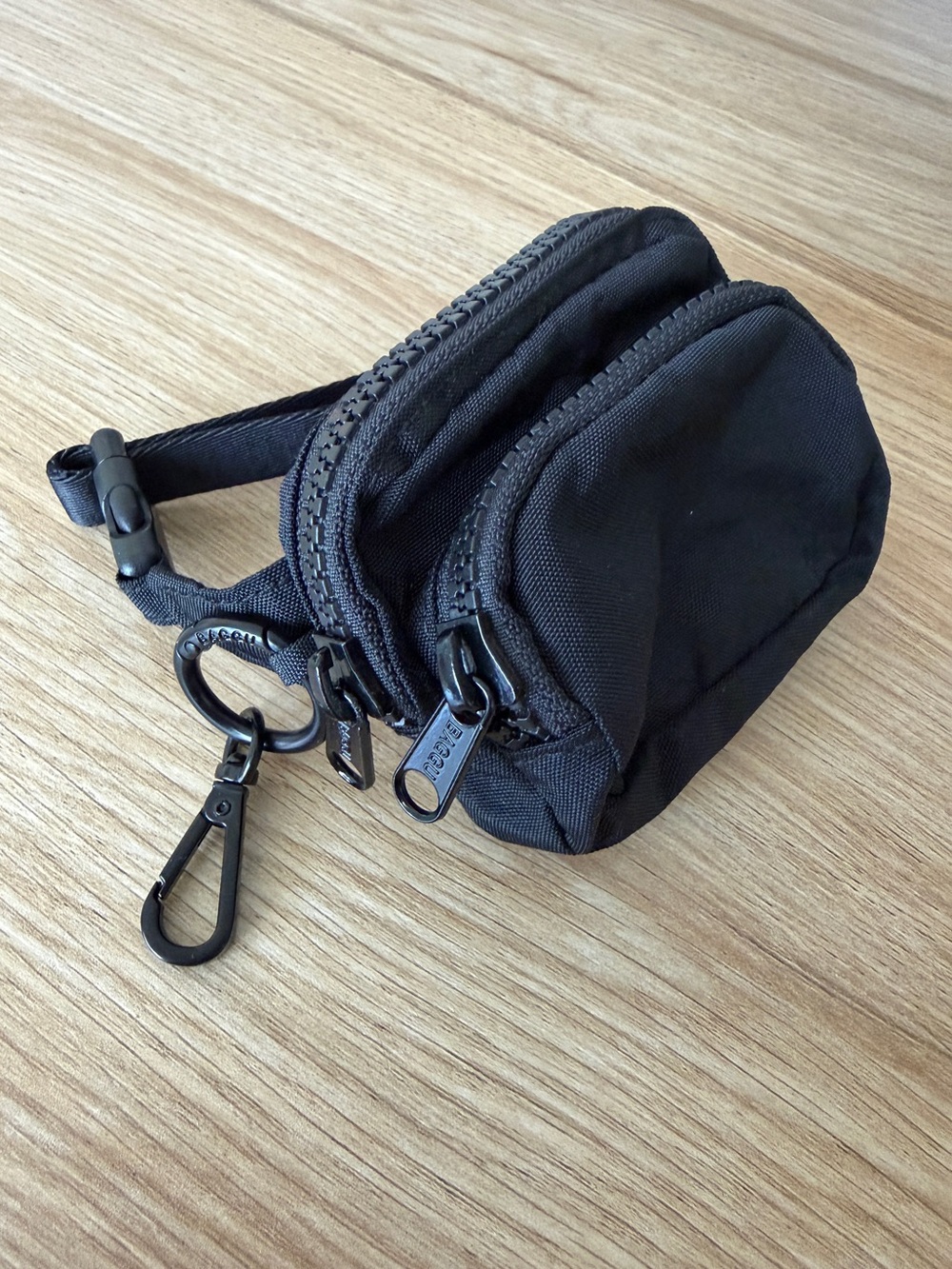 Baggu • Fanny Pack Charm in Black • NWOT